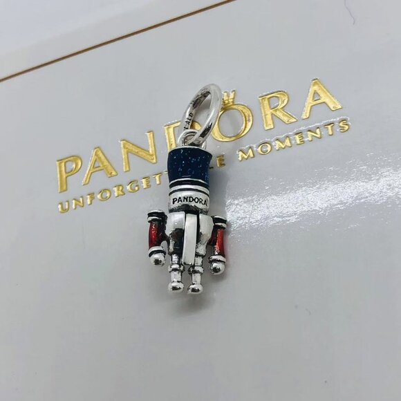 ✨🔥Pandora Moveable Nutcracker Dangle Charm - Picture 4 of 4